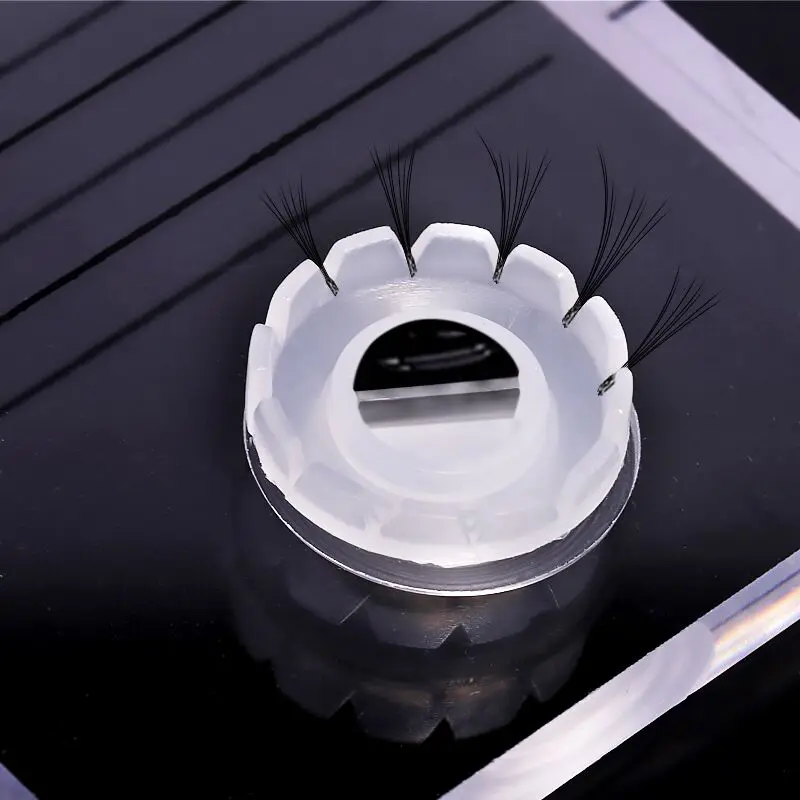 Acrylic Lash Tile with Glue Cu - đánh giá và giá Eyelash Extension Salon